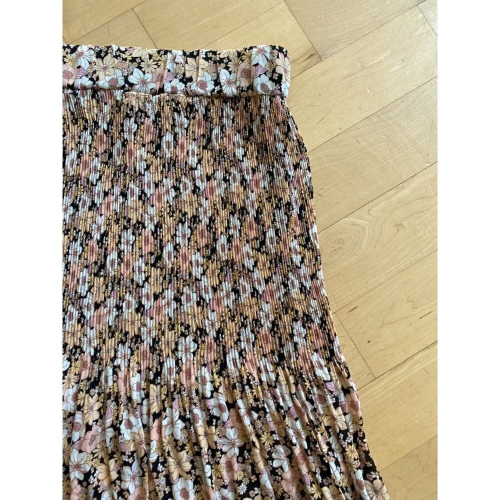status by Chenault BNWT women pleated floral midi skirt sz Small - Picture 3 of 5